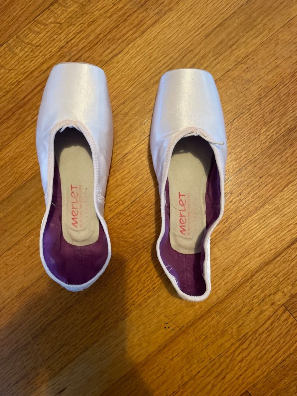 Merlet Diva Pointe Shoes- Worn once 22D STM